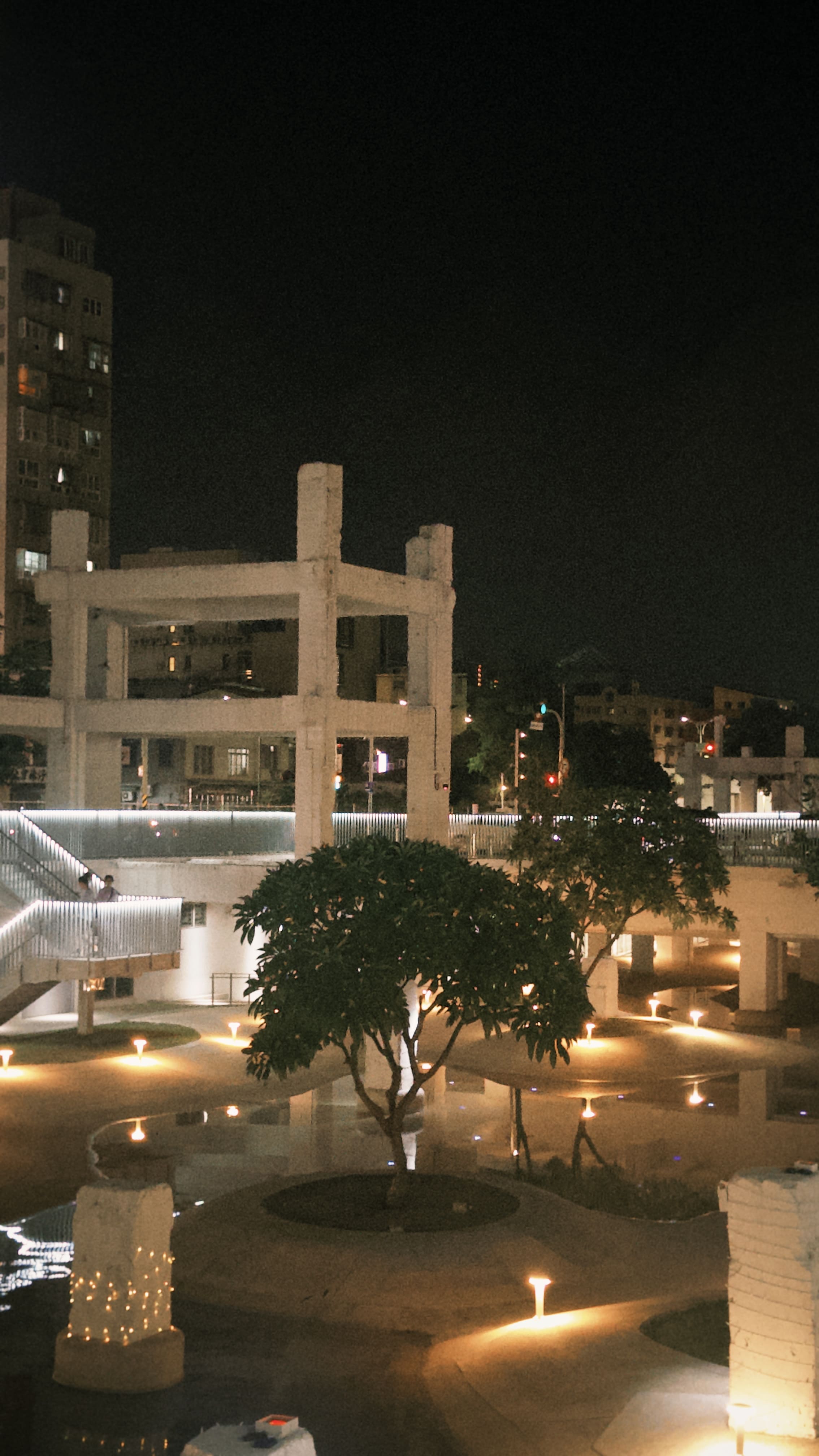 夜晚步行河樂